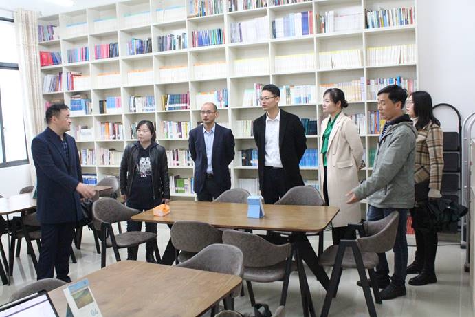 外国语学院